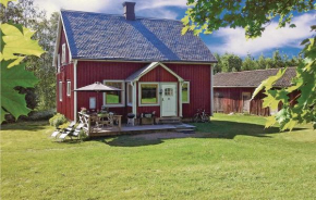 Cozy Home In Grythyttan With Kitchen